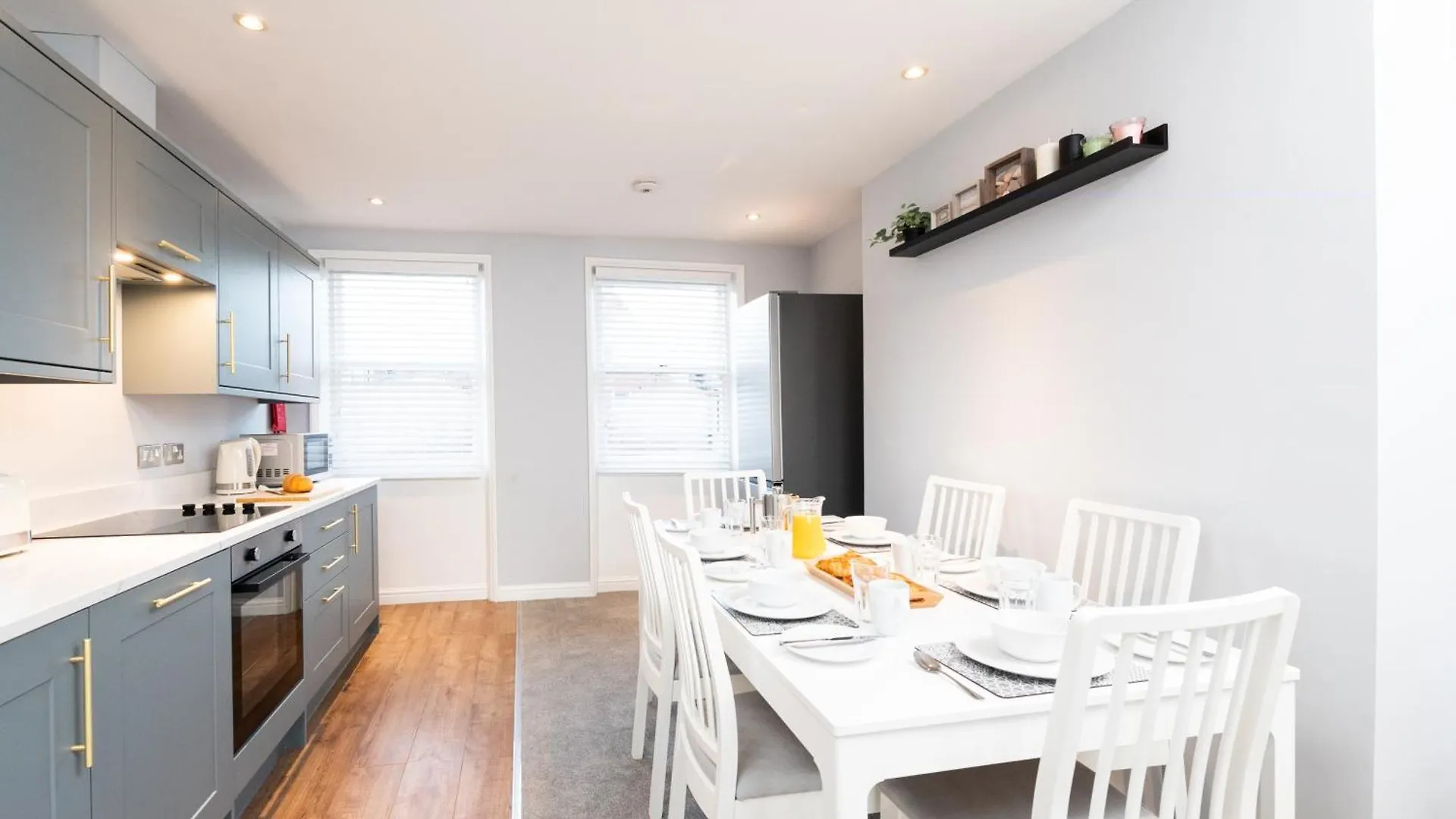 Waimea Apartments - Sea Views South Bay Scarborough Free Parking