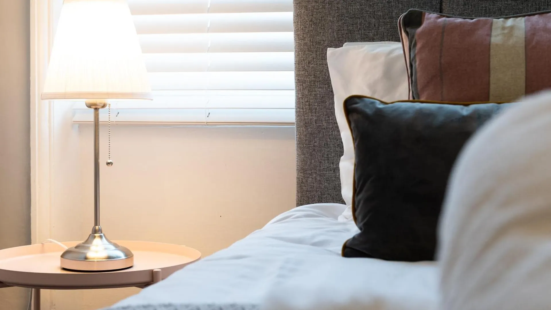 Waimea Apartments - Sea Views South Bay Scarborough Free Parking