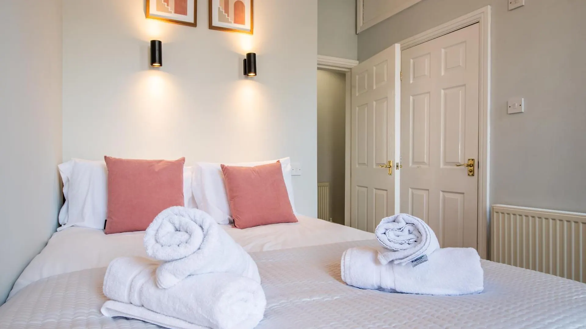Waimea Apartments - Sea Views South Bay Scarborough Free Parking 0*,  Reino Unido
