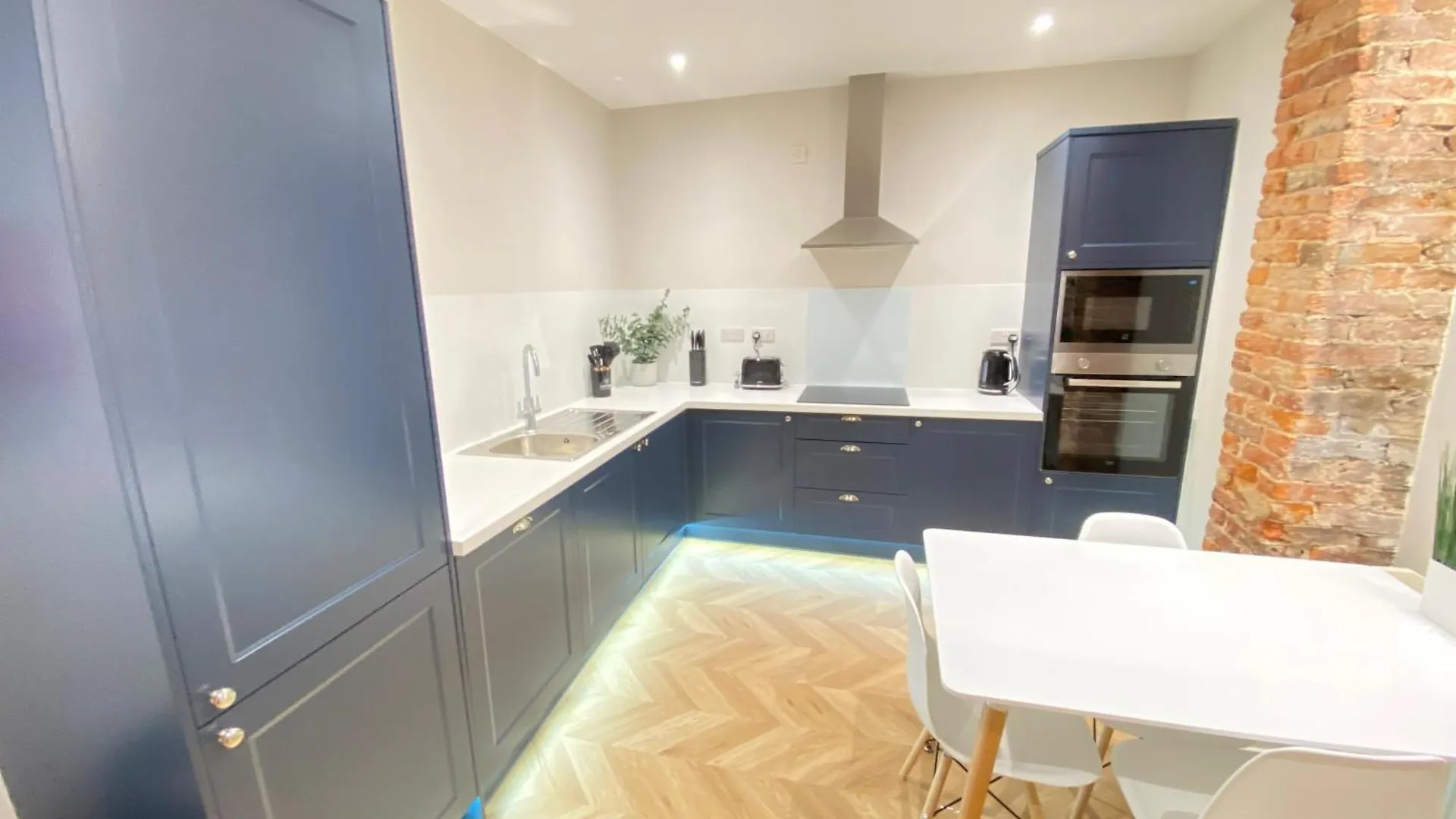 Waimea Apartments - Sea Views South Bay Scarborough Free Parking