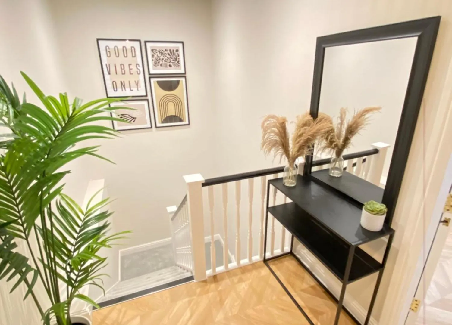 Waimea Apartments - Sea Views South Bay Scarborough Free Parking