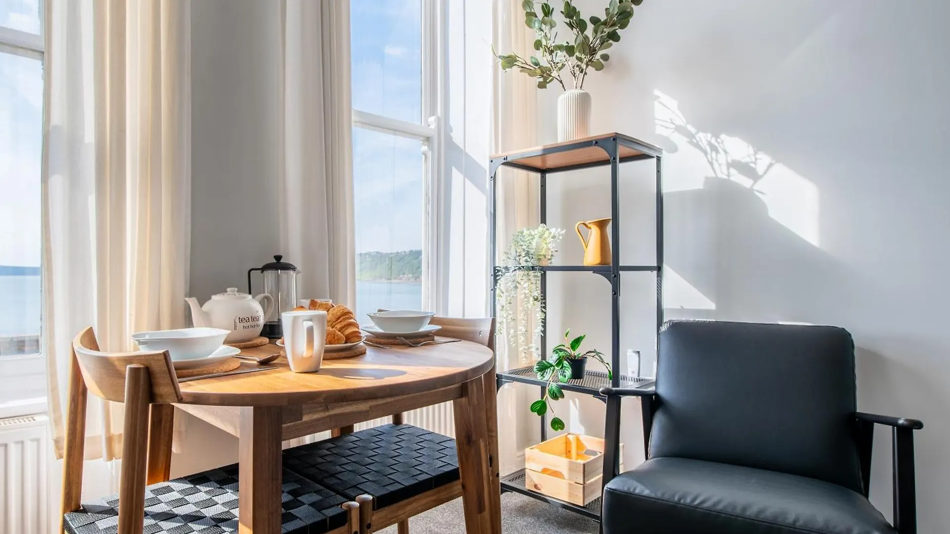 Waimea Apartments - Sea Views South Bay Scarborough Free Parking